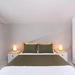 Roombnb מלון דירות