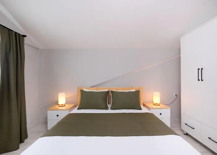 Roombnb Апарт-отель