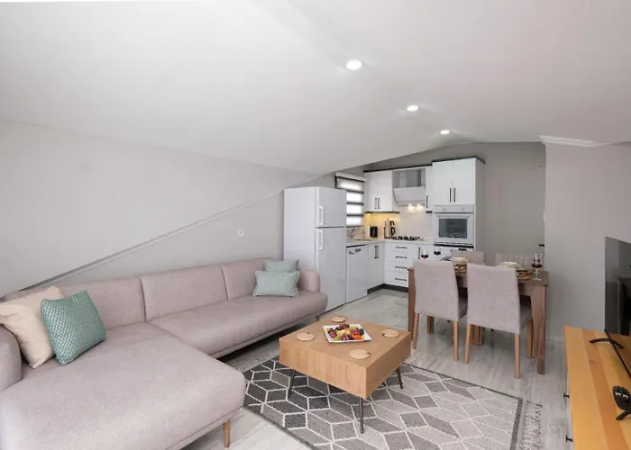 Roombnb Апарт-отель 3*