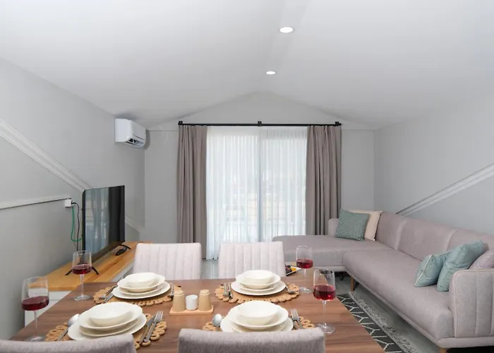 Roombnb Апарт-отель Фетхие
