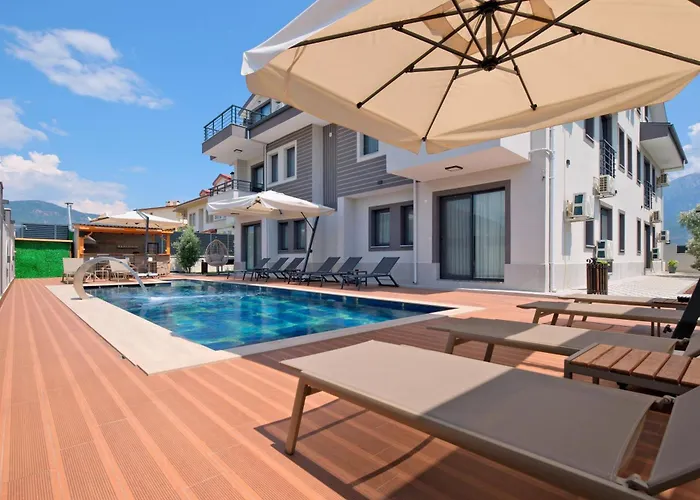 Roombnb Апарт-отель 3*